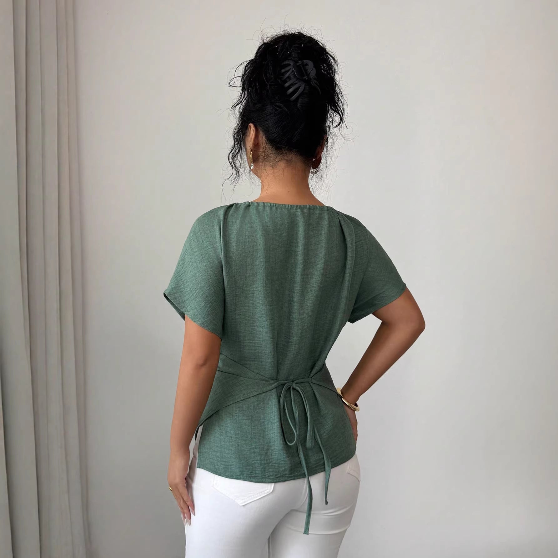 Bluză șic casual cu croială slim, uni, tip încrucișat