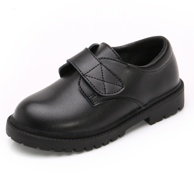 Pantofi de dans desemnați de școală