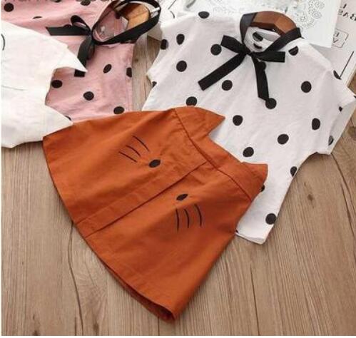 Set haine copii vară: tricou cu fundă mare și pantaloni scurți