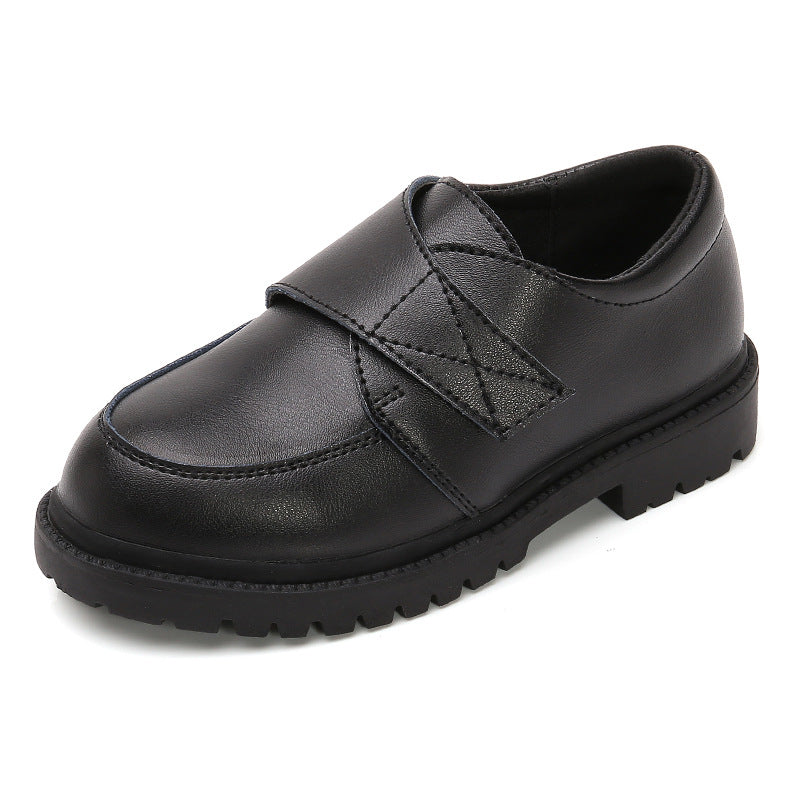 Pantofi de dans desemnați de școală