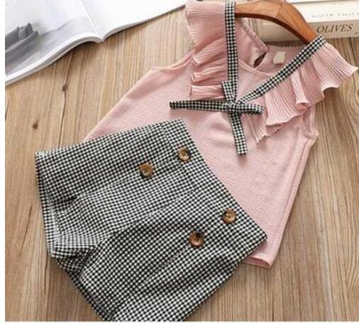 Set haine copii vară: tricou cu fundă mare și pantaloni scurți
