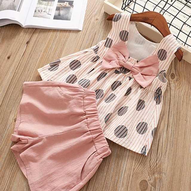 Set haine copii vară: tricou cu fundă mare și pantaloni scurți
