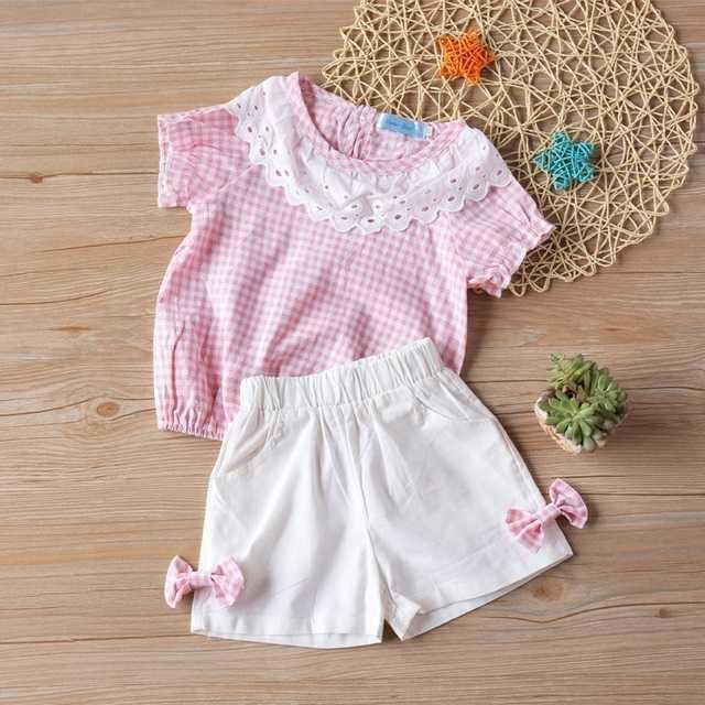 Set haine copii vară: tricou cu fundă mare și pantaloni scurți