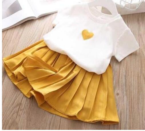Set haine copii vară: tricou cu fundă mare și pantaloni scurți