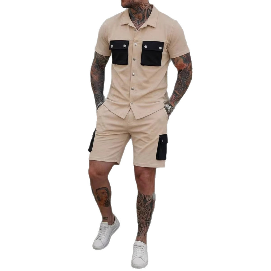 Costum sport bărbătesc cu mozaic și buzunare multiple